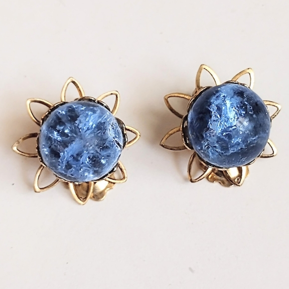 💙 Vintage MCM Crushed Blue Ice Bubble Bead Gold Necklace Earrings Set - Picture 7 of 9